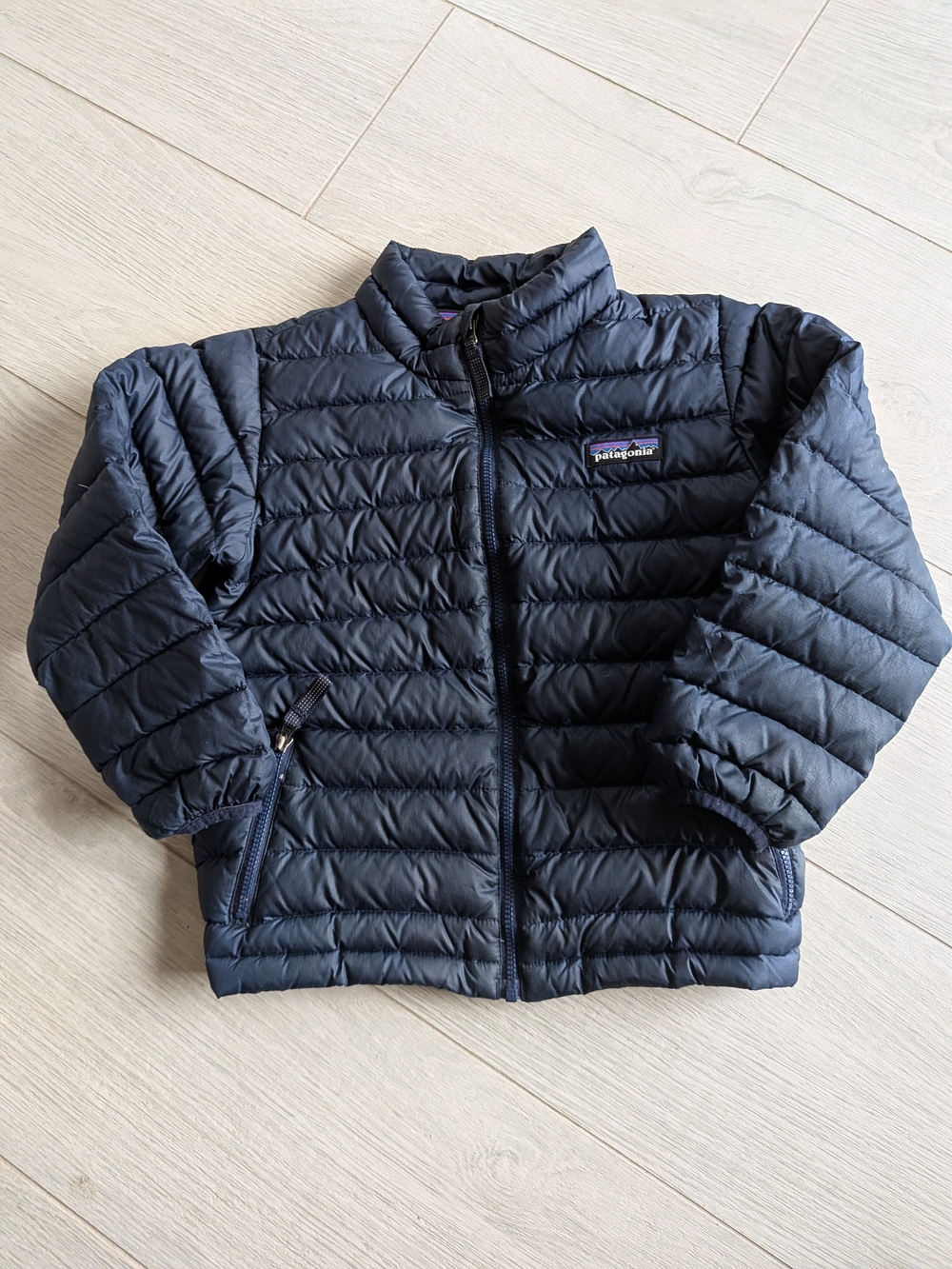 Patagonia 5T Kids Lightweight Puffer Jacket in Navy